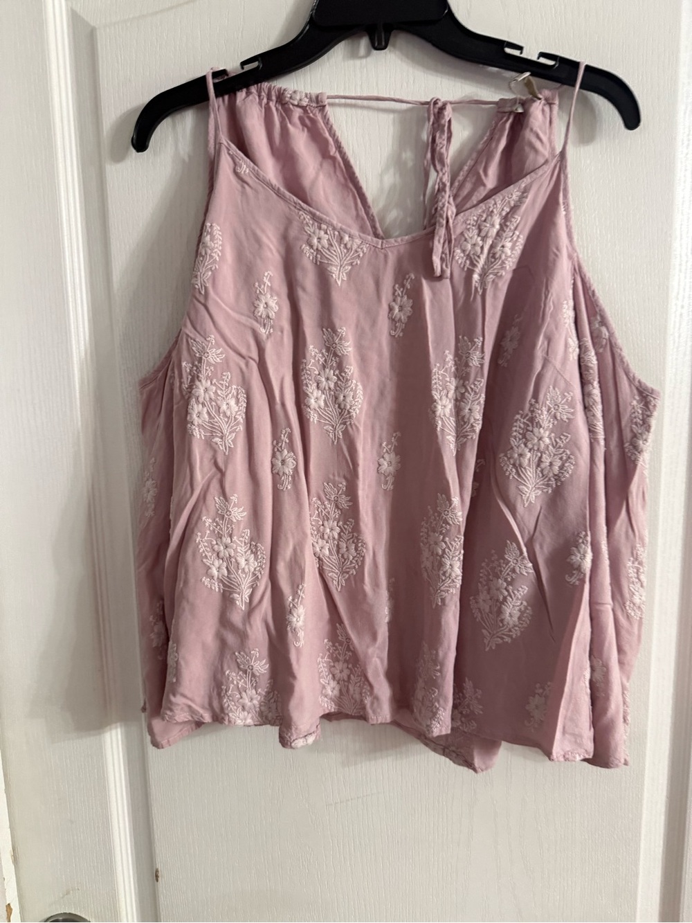 Miss Me Dusty Rose Embroidered Cold Shoulder Top Sz M. AG-254